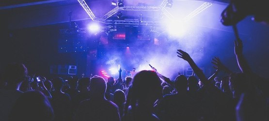 Foto von NU FORMS Festival 2016- Tag 1 am 30.06.2016 (Wiesen Festivalgelände)