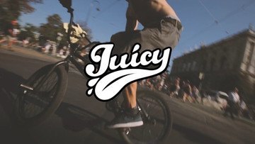 I am RED & Juicy Truck | Streetparade 2015