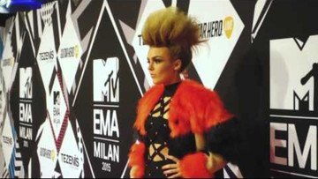 Raiffeisen Club bei den MTV EMAs 2015