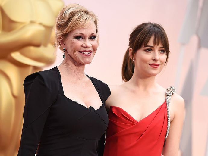 1516182621 dakota johnson 1024 1